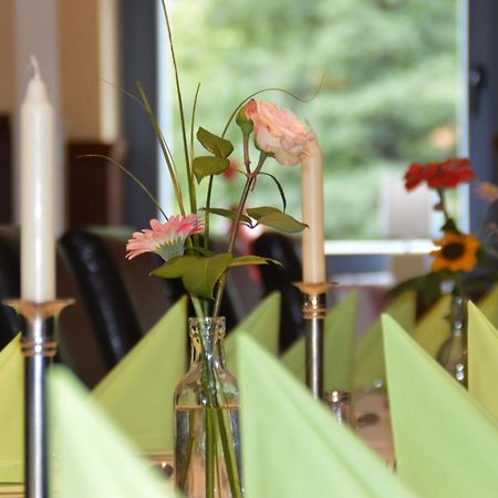 Behringers Freizeit - Und Tagungshotel غوسوينستين المظهر الخارجي الصورة