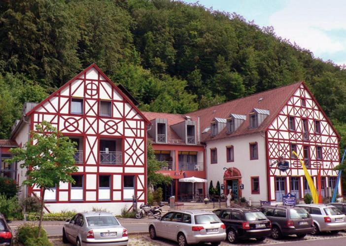 Behringers Freizeit - Und Tagungshotel غوسوينستين المظهر الخارجي الصورة