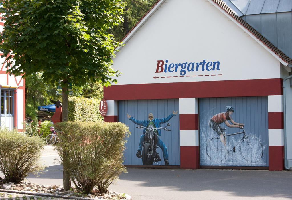 Behringers Freizeit - Und Tagungshotel غوسوينستين المظهر الخارجي الصورة